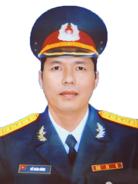 Đại tá ĐỖ XUÂN HÙNG