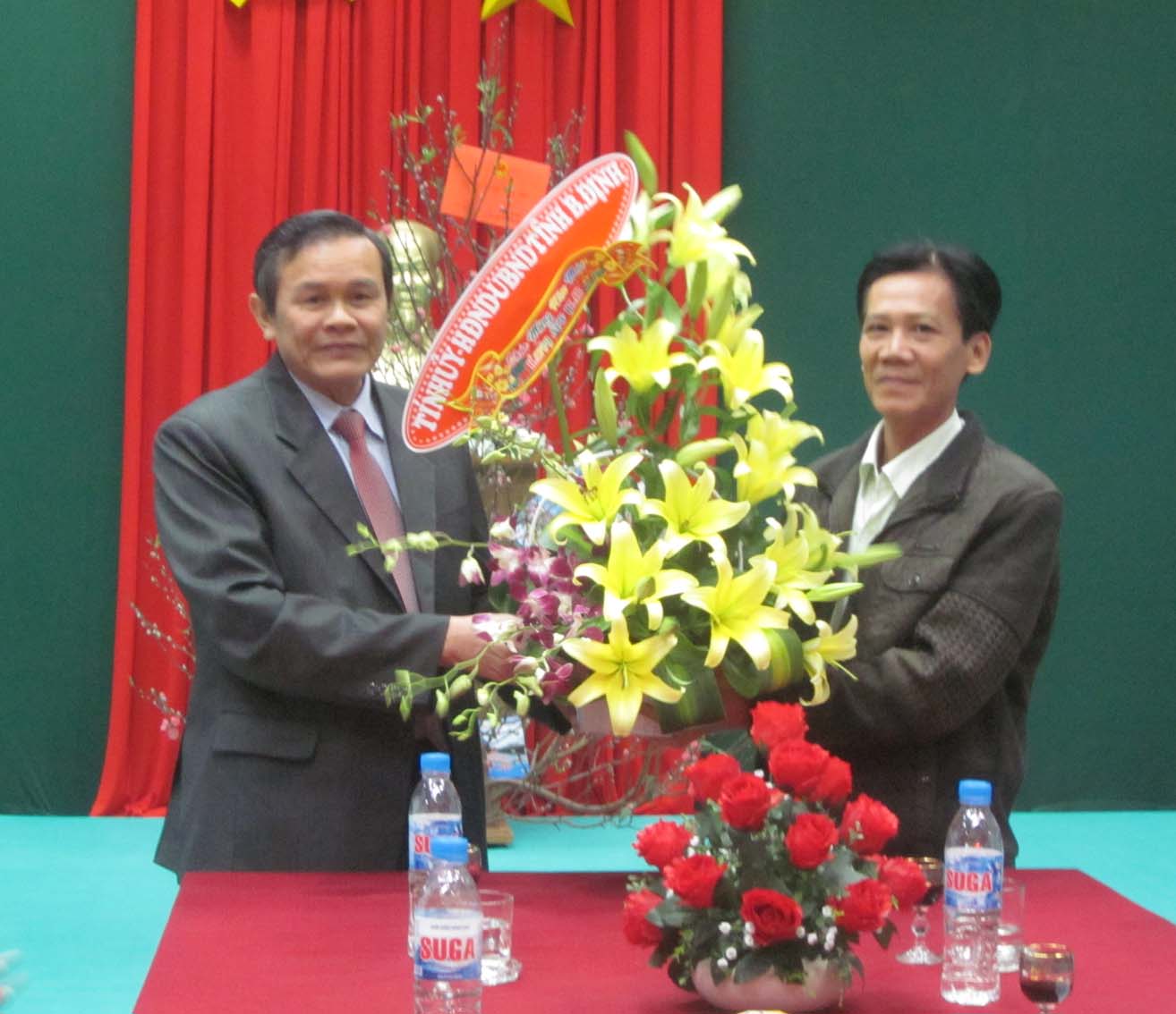 Lãnh đạo tỉnh thăm và chúc Tết Trung tâm Truyền hình Việt Nam tại ...