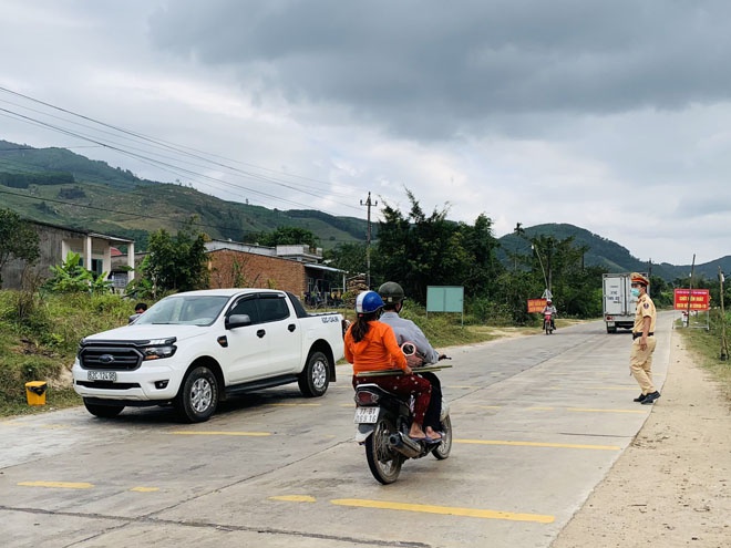 Bình Định: Tìm người liên quan F1 của nhân viên sân bay Tân Sơn Nhất nhiễm Covid-19 - ảnh 2