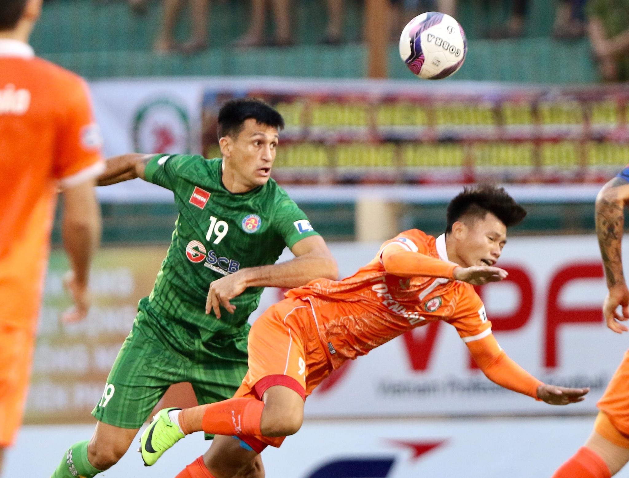 Kết quả V-League 2021, Bình Định 1-0 Sài Gòn FC: Hồ Tấn Tài khiến 'hung thần' Đỗ Merlo nín lặng! - ảnh 12