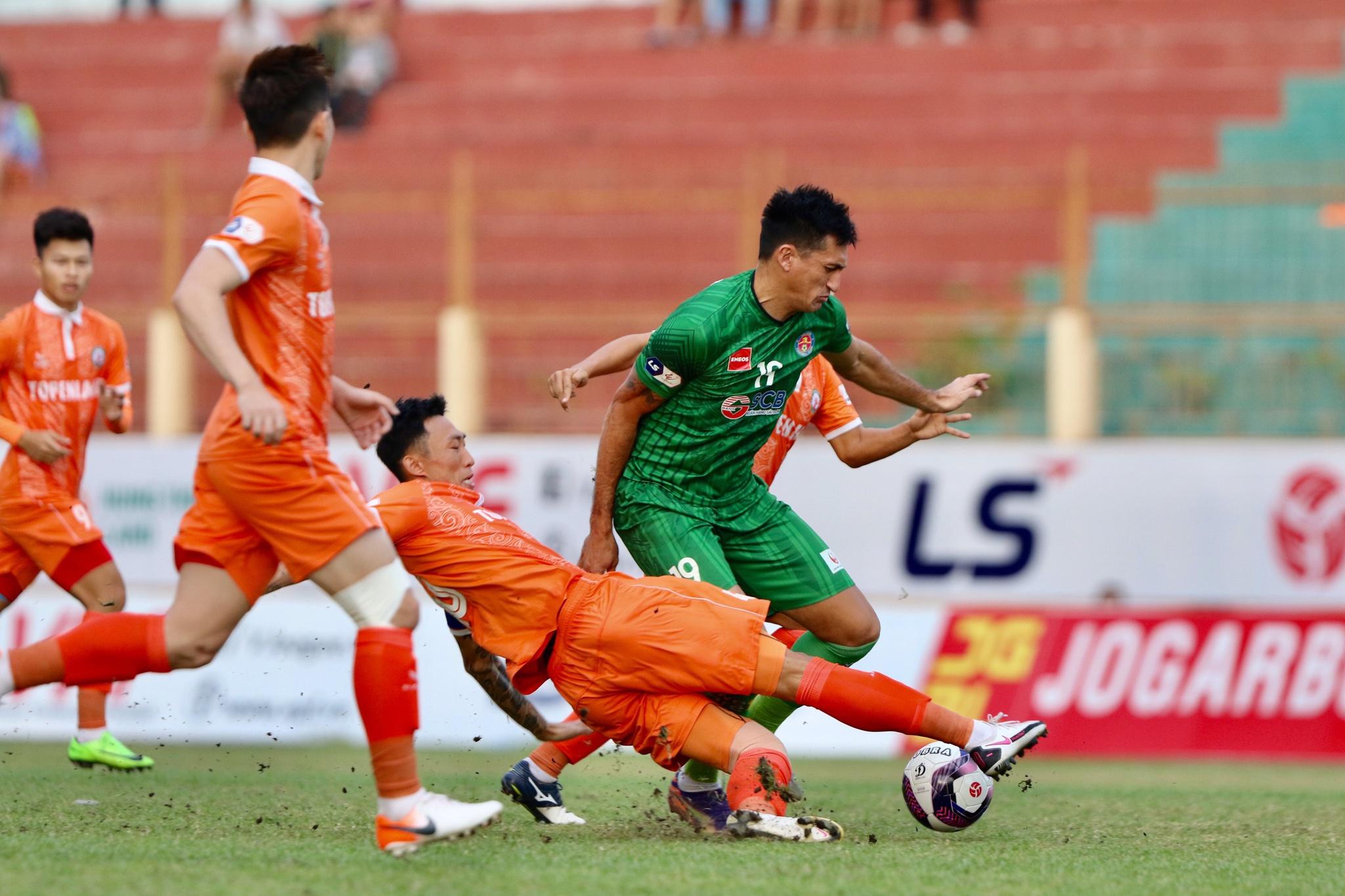 Kết quả V-League 2021, Bình Định 1-0 Sài Gòn FC: Hồ Tấn Tài khiến 'hung thần' Đỗ Merlo nín lặng! - ảnh 3