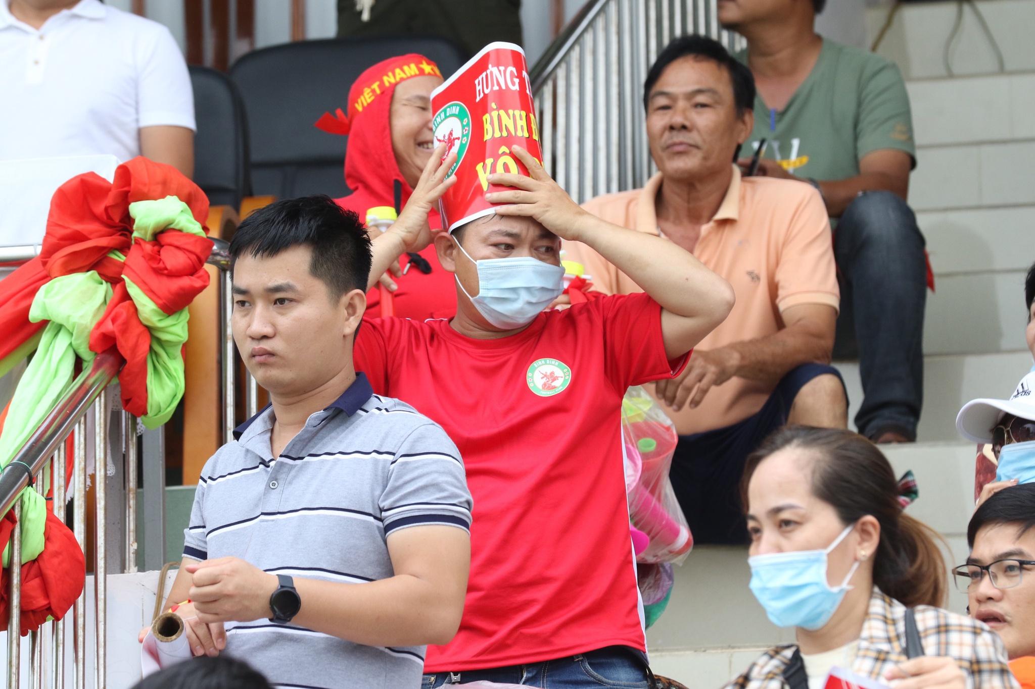 Kết quả suất lên hạng V-League: Chúc mừng CLB Bình Định, tiếc cho Bà Rịa - Vũng Tàu! - ảnh 2