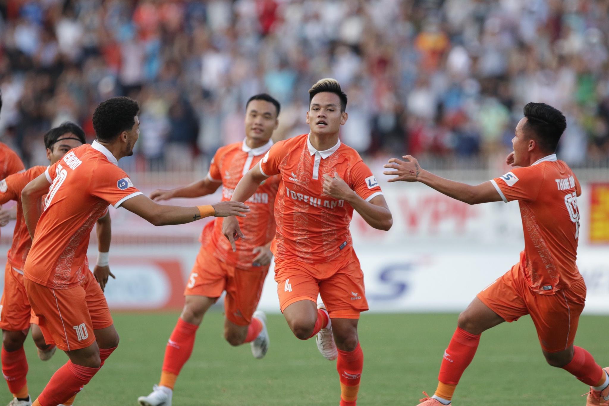 Kết quả bóng đá CLB Bình Định 1-0 CLB Đà Nẵng: Hồ Tấn Tài làm dậy sóng sân Quy Nhơn - ảnh 13