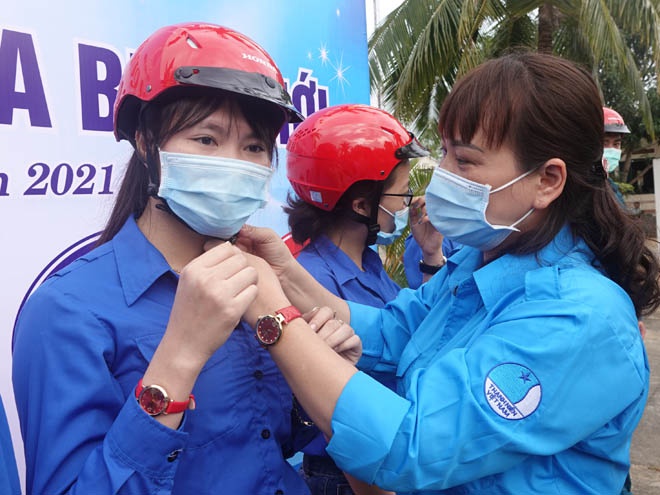Thanh niên Bình Định tổ chức nhiều hoạt động tại Chương trình Tháng Ba biên giới - ảnh 4