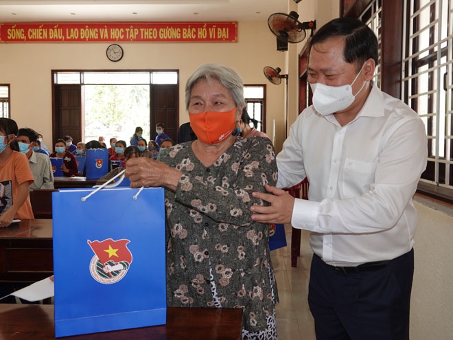 Chủ tịch UBND tỉnh Bình Định: Mong người dân được đón một cái Tết an lành - ảnh 2