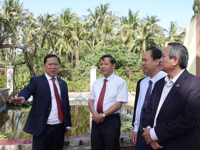 Chủ tịch UBND tỉnh Bình Định: Mong người dân được đón một cái Tết an lành - ảnh 4