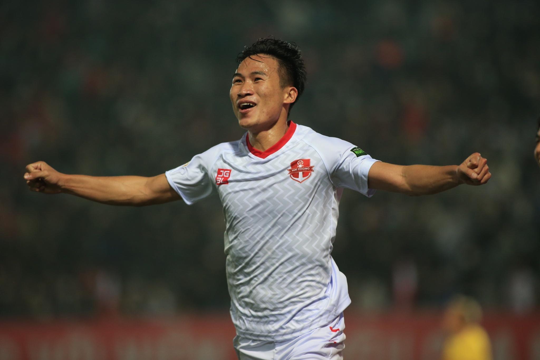 CLB Bình Định thắng lớn đội hình tiêu biểu vòng 2 V-League - ảnh 3