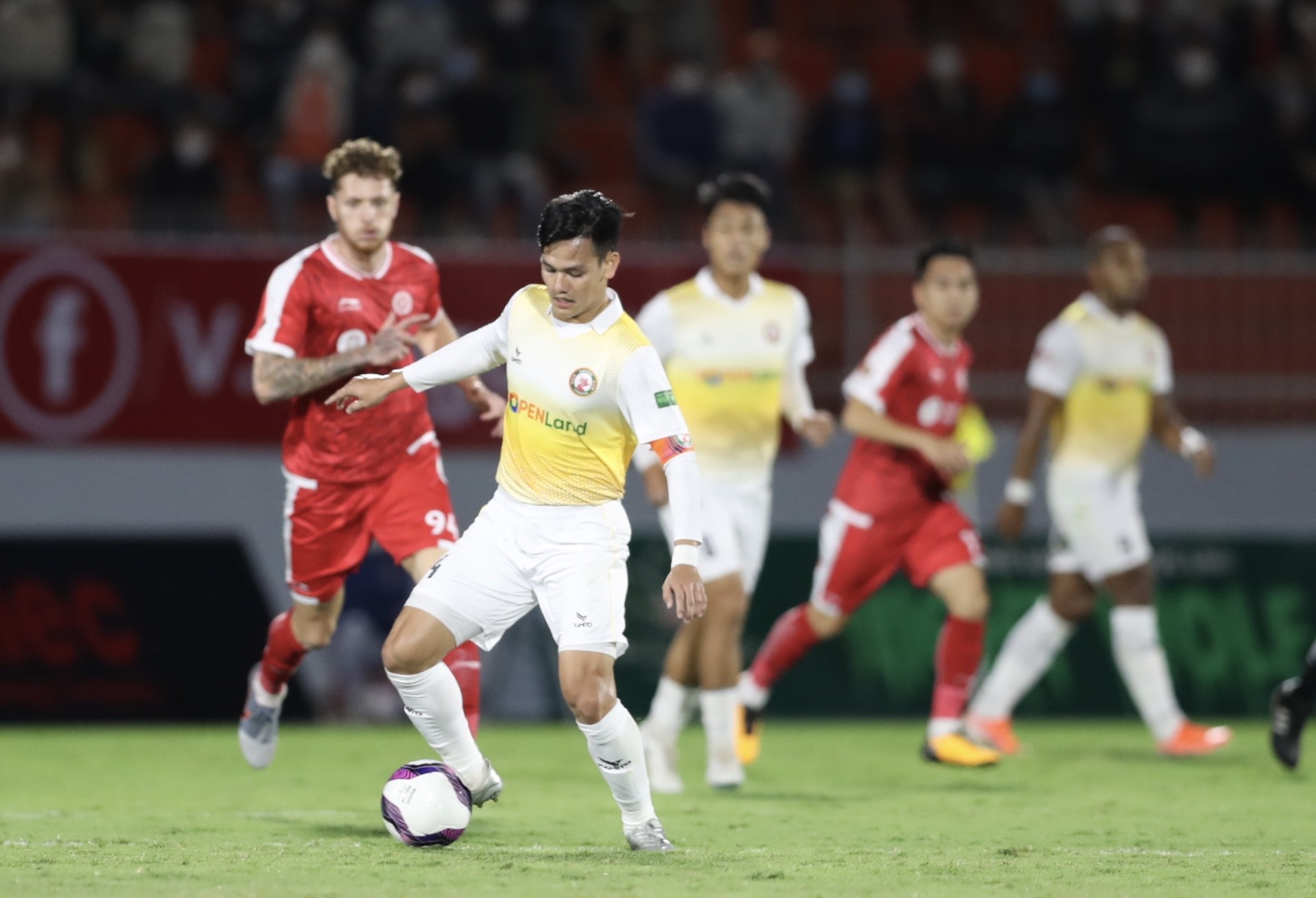 Kết quả Hà Nội FC 0-3 CLB Bình Định: Rafaelson lập hat-trick, Duy Mạnh nhận thẻ đỏ - ảnh 34