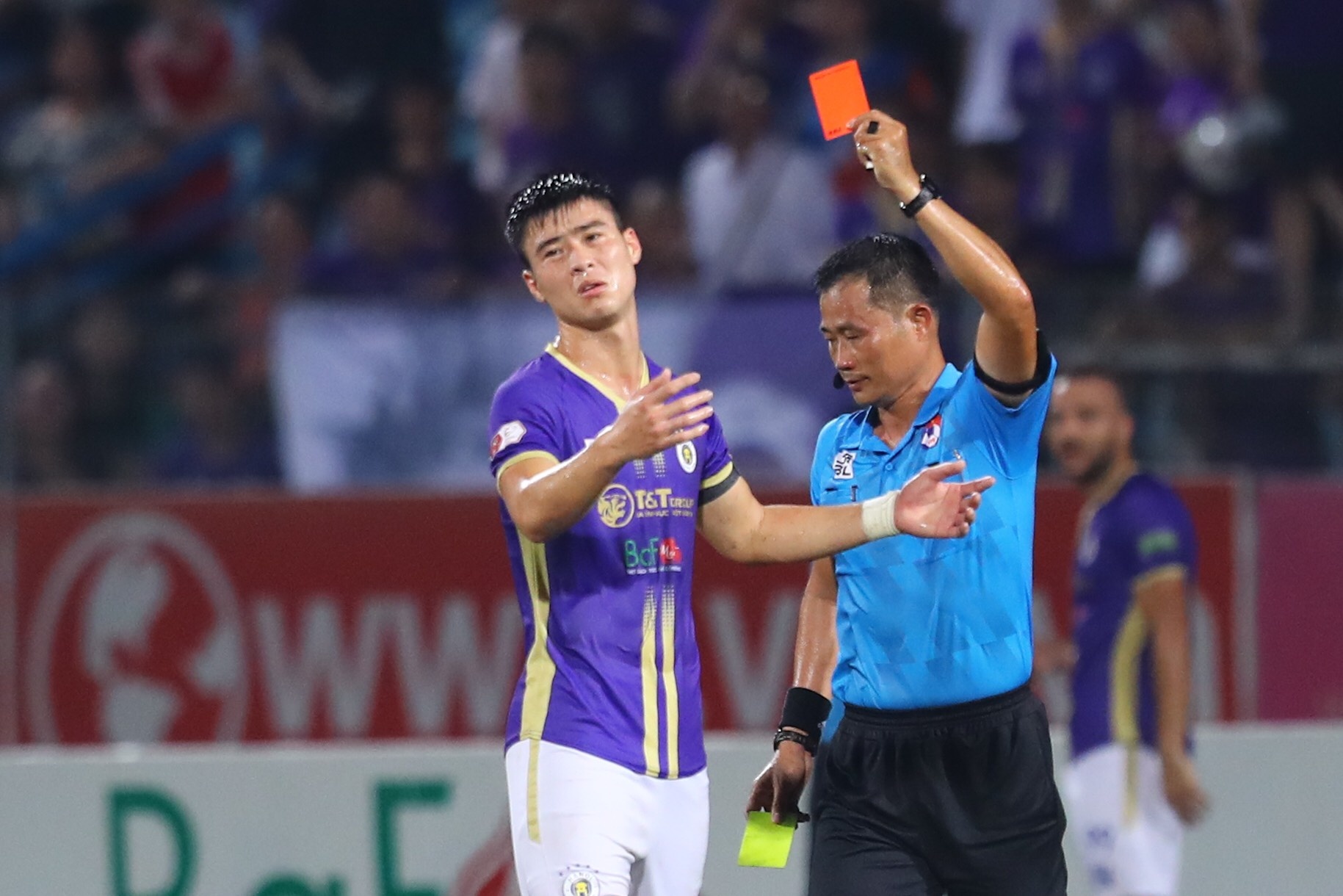 Kết quả Hà Nội FC 0-3 CLB Bình Định: Rafaelson lập hat-trick, Duy Mạnh nhận thẻ đỏ - ảnh 31