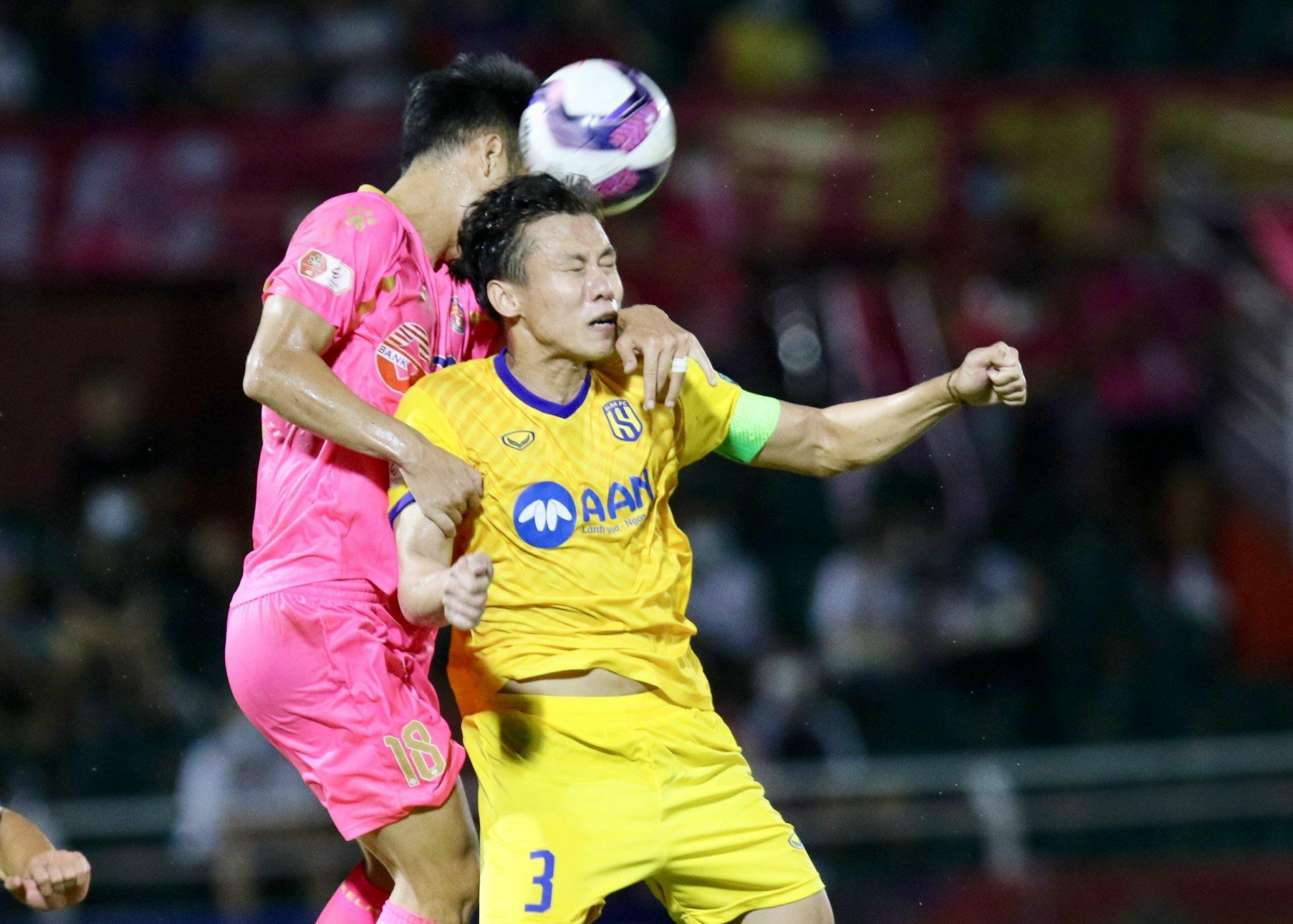 Bình Định lại thắng lớn trong đội hình tiêu biểu vòng 4 V-League - ảnh 1