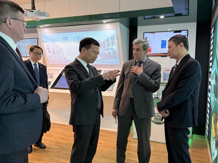KHCN, ĐMST và CĐS sẽ là trụ cột quan trọng trong quan hệ hợp tác Việt Nam - Belarus - Ảnh 5.