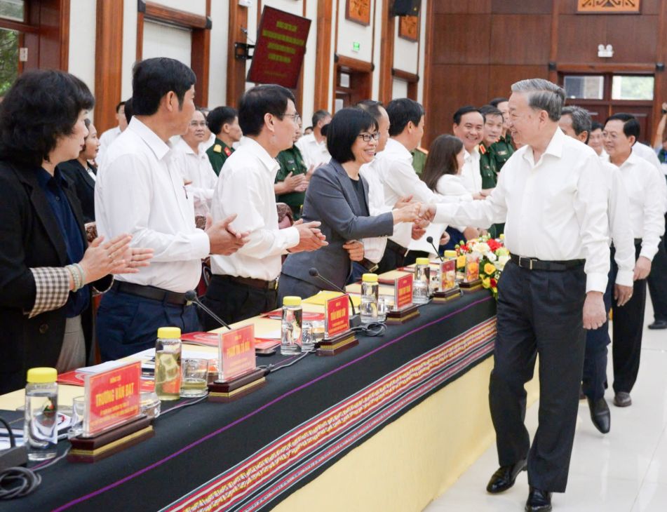 Tổng Bí thư Tô Lâm dẫn đầu đoàn công tác Trung ương làm việc với tỉnh Gia Lai và tỉnh Bình Định ngày 2-6 - Ảnh: N.T.